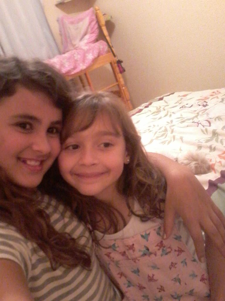 allany49's tweet photo. Minha querida Laura! https://t.co/lePYgVgVtr