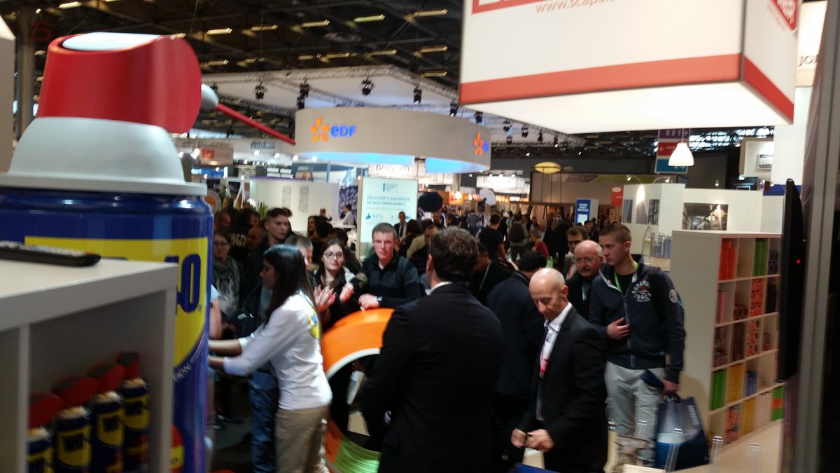 ScapaGroup's tweet photo. Another busy day for the team down at #BATIMAT2015 Exhibition! https://t.co/YVdkv6Gwz1