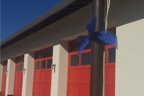 35MapleStreet's tweet photo. Blue ribbons to show our support for #teamjack! Fundraiser benefitting #teamjack: https://t.co/vDYVbX1M3r https://t.co/hcHMltX9OJ