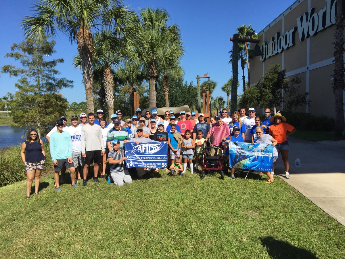 FGCUSportClubs's tweet photo. Shoutout to Fishing Club for their Celebrating Abilities Fishing Rodeo event with Bass Pro Shops! #ServiceShowcase https://t.co/uG0VTPIKHl