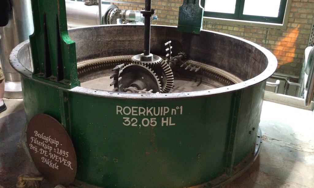 Clarence_heel's tweet photo. The History, Present and Future of Brewing in Belgium – #EBBC15 https://t.co/eNgjrzsdC1 https://t.co/aNjLE6rKvW