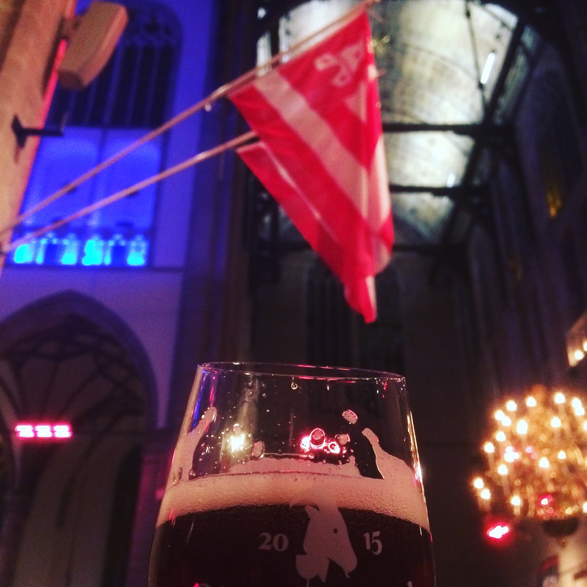 Artikel over #Vriendenbock in #Alkmaar bier-evenementen.nl/2015/11/04/vri…