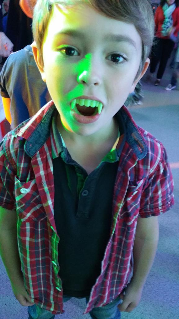 LitchardPrimary's tweet photo. Another great #FOLPS Infants Halloween Disco. The children ♡'d it! @FOLPS https://t.co/DaiQIQk9N4