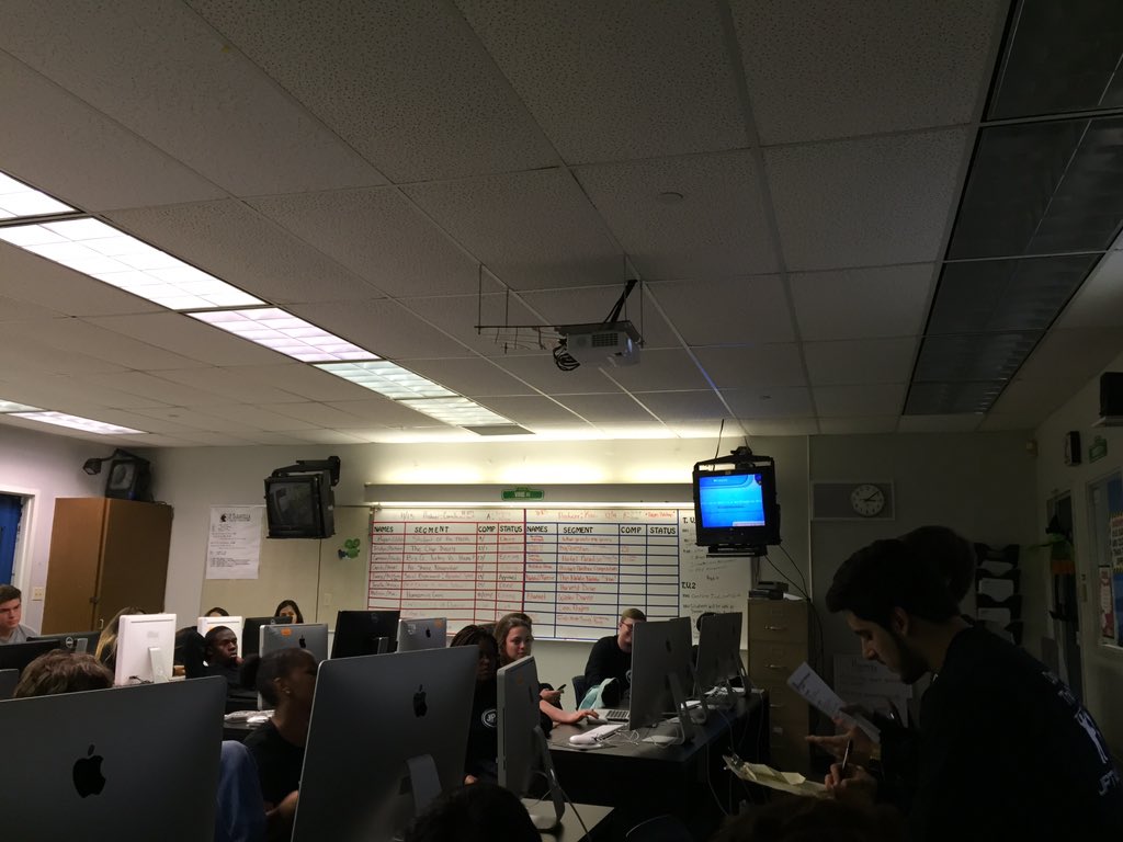 JPTVOnline's tweet photo. Meeting is going down👇🏼👇🏼 #JPTV https://t.co/JmzW0vK090