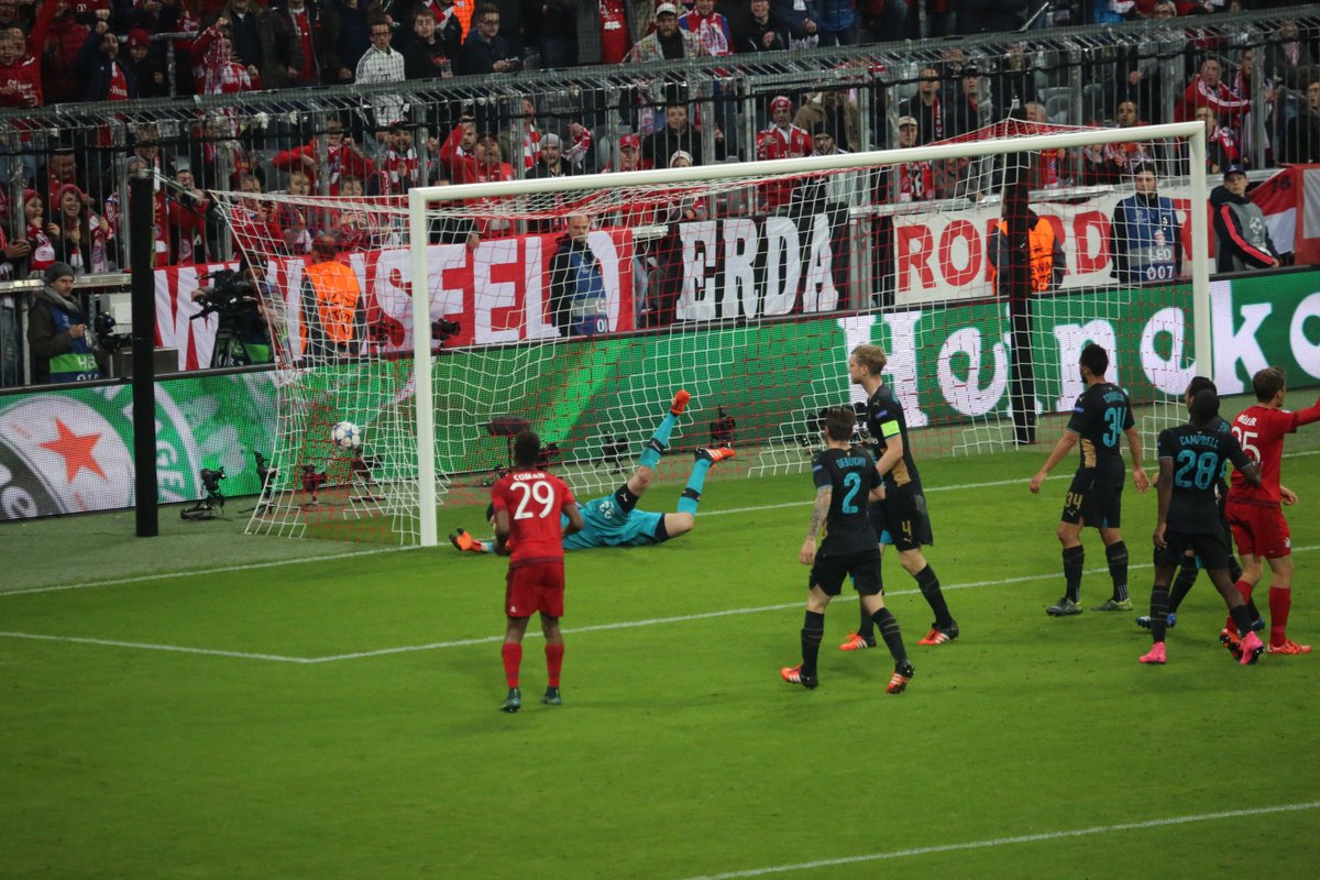 FCBayern's tweet photo. #Müllered https://t.co/N5ZH54b843