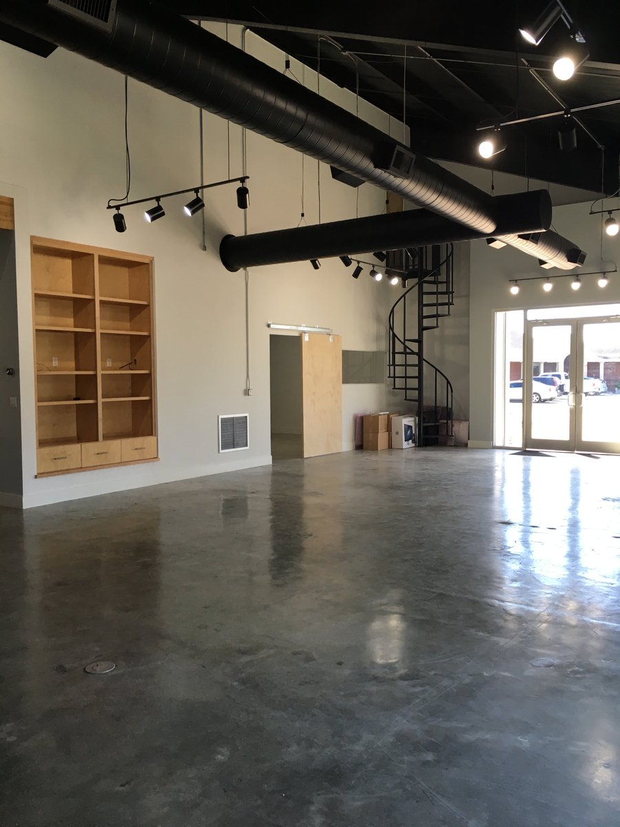 Janet Gust Design tweet media