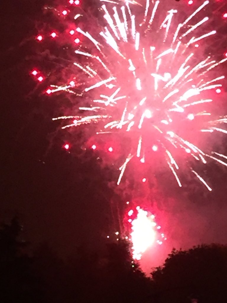 Glasgow_Chamber's tweet image. Fireworks! Happy early Guy Fawkes Day! From Glasgow Green and @Westbeer #fireworkscode