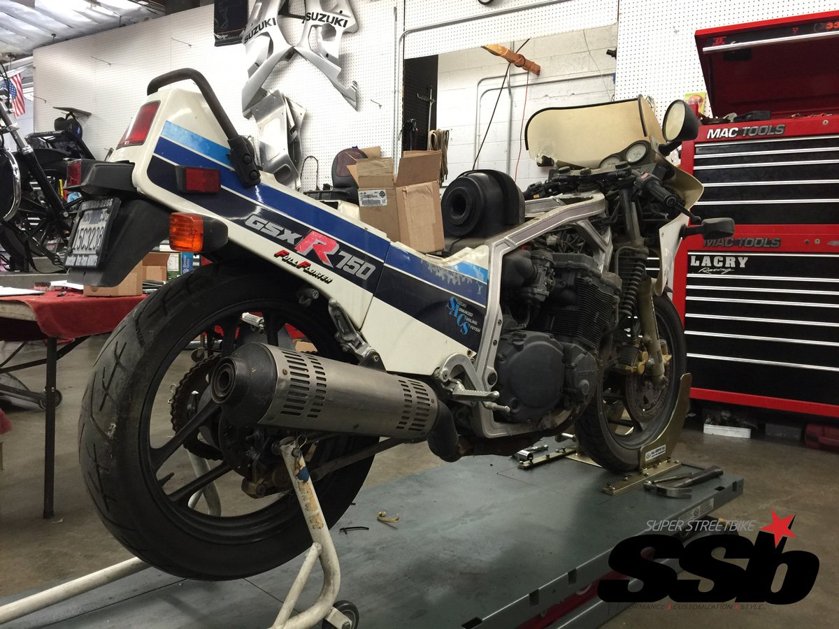 superstreetbike's tweet photo. Stage 1 of our project 1986 GSX-R750 rebuild by @aip_speed https://t.co/SAW0sPXCG5 #gsxr30yearsofperformance #ssb https://t.co/wfvpseX6DH
