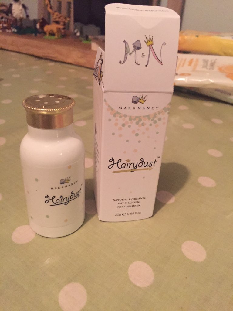 itsabugslife29's tweet photo. @maxandnancyltd Looking forward to reviewing our #hairydust soon! What beautiful packaging! #review #pbloggers https://t.co/H5c6wuS8iI