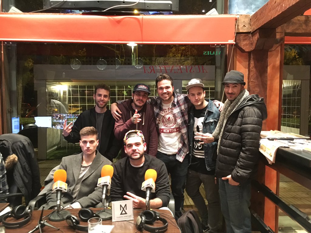 OnlyRealHH's tweet photo. ¡Los compañeros de @ElCuaderno han publicado #MusicalAmbition en su web, gracias! https://t.co/XjALnEBLQU @CVBradio https://t.co/KYGObGxDj8