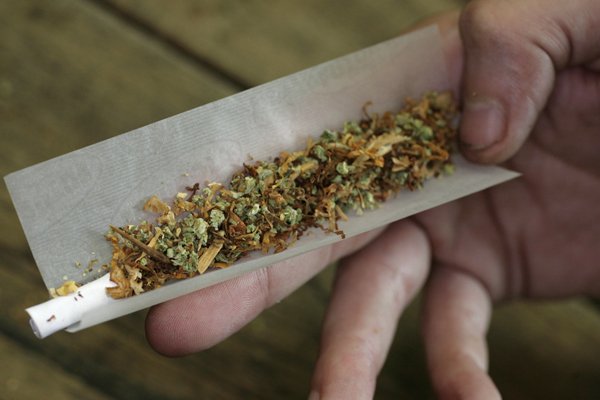 CampecheHOYmx's tweet photo. Aprobación de la @SCJN para el uso recreativo de la #marihuana ¿Avance o retroceso? Opina con #ForoCH https://t.co/JwVGQMYnUc