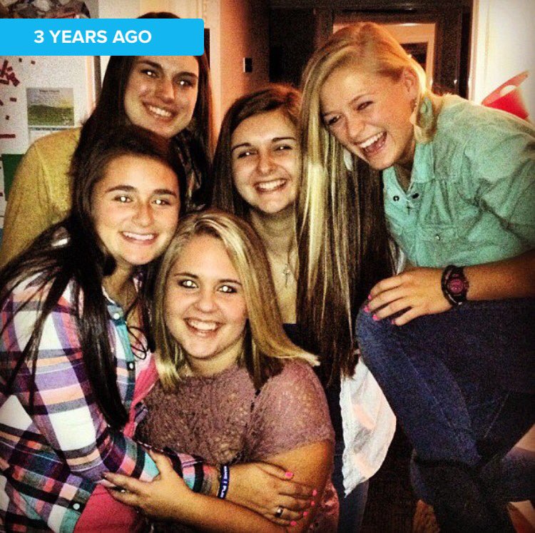 lexass_1's tweet photo. Can't believe this was 3 years ago! I miss y'all 😭 #Carrieconcert @Hayley_Whitley8 @AvaPiggie @Hillary913 https://t.co/GynlddTy8r