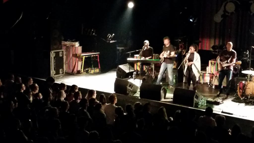 Und hier noch die Pics von Strom&amp;Wasser feat. The Refugees - klasse Show!