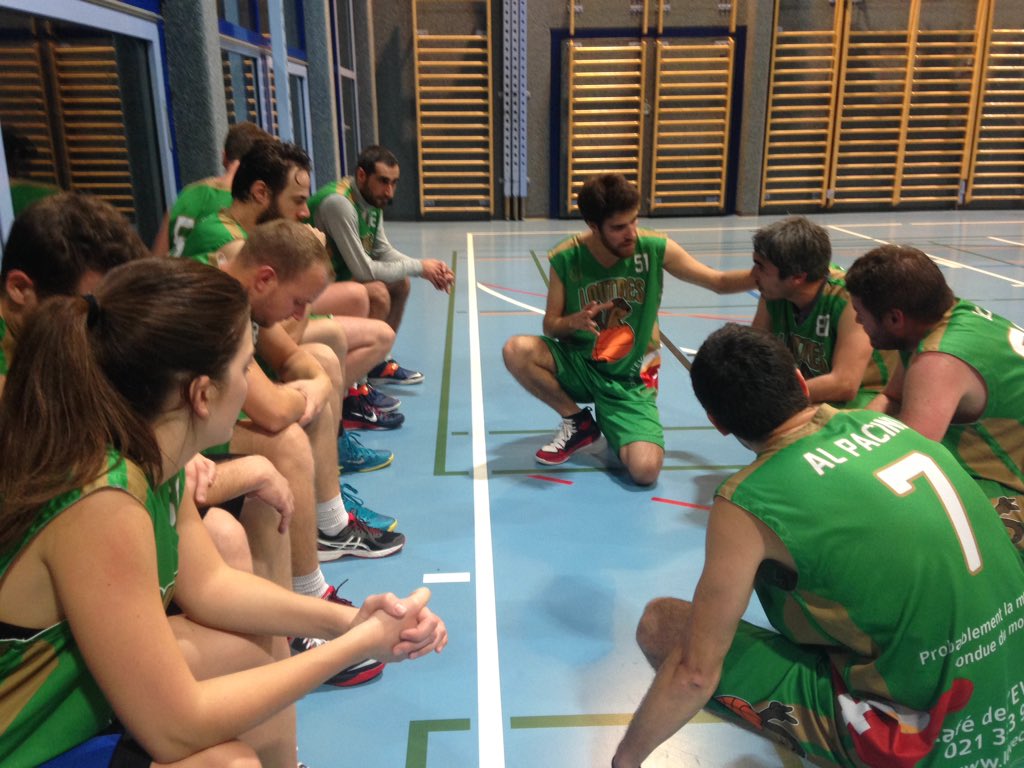 Les_Loutres_BBC's tweet photo. #CoachDoPortugal #TheCoolestMaybeTheBest https://t.co/uRQCJ9DU7K