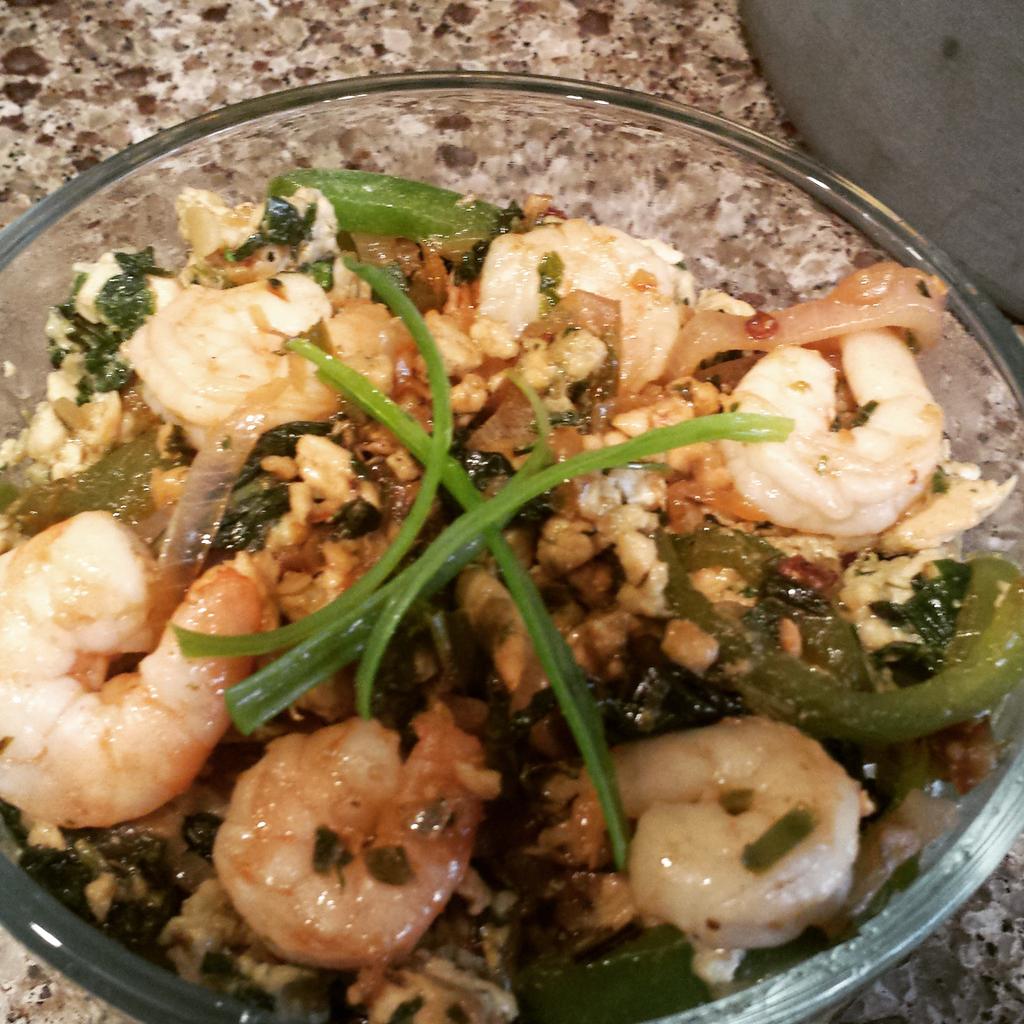 TLHPersonalChef's tweet photo. #Spicy #Thai Basil Chicken &amp; Sprimp #Inhomemealservice! No worries 4 dinner!#personalchef #ihearttally #tallahassee https://t.co/V1shQ5QjGG
