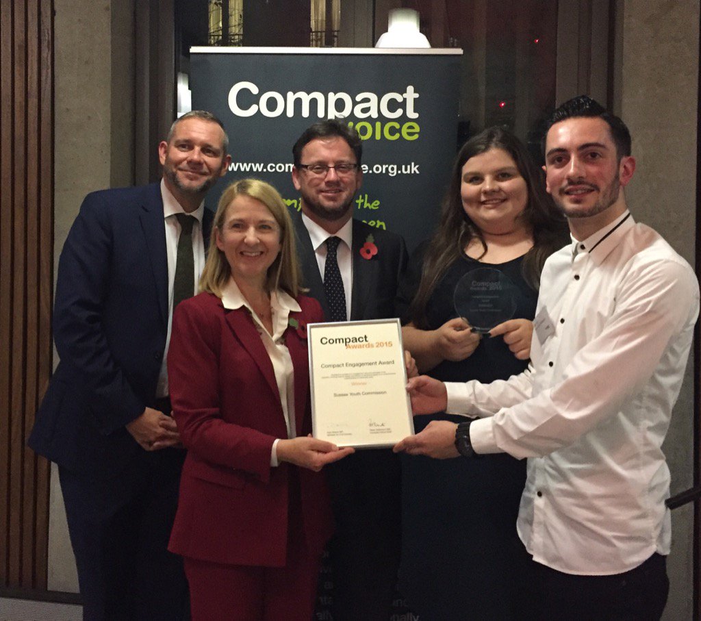 KatyBourne's tweet photo. Sussex Youth Commission wins #CompactAwards for Engagement.  With Minister for Civil Society &amp; @CompactVoice Chair https://t.co/4abkkd0CaO