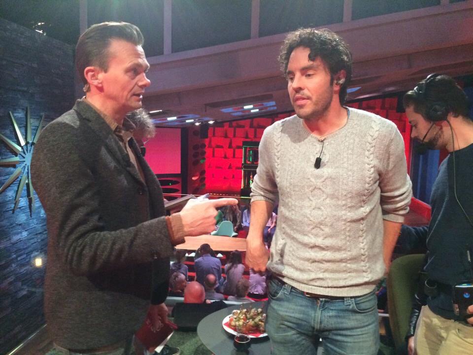 Deze avond live bij <a href="/VanGilsengasten/">Van Gils & Gasten</a> : <a href="/damongameau/">Damon Gameau 🌎</a>, auteur van Het Suikerboek <a href="/Lannoo/">Uitgeverij Lannoo</a> over de gevaren van suiker