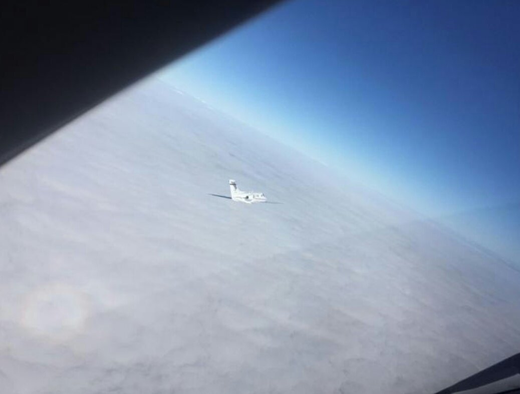 ShareAviation's tweet photo. Happy #WingWednesday everybody! #ShareAviator Chris H shared this awesome shot on the feed #avgeek #genav #fly https://t.co/8Li1MD3Edn