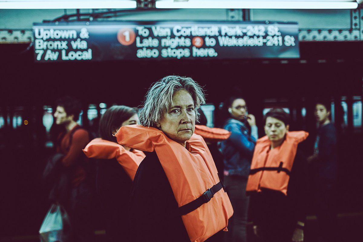 LaleGeorgia's tweet photo. @dgatopoulos @AP @SantiPalacios @MikelKonate #orangevest #performance for #SyrianRefugees #NYC https://t.co/iD4yYvsj2f