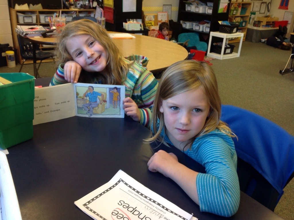 mrssitesWC's tweet photo. Love Reading Week!
#divingintobooks https://t.co/YZptL2ZELJ