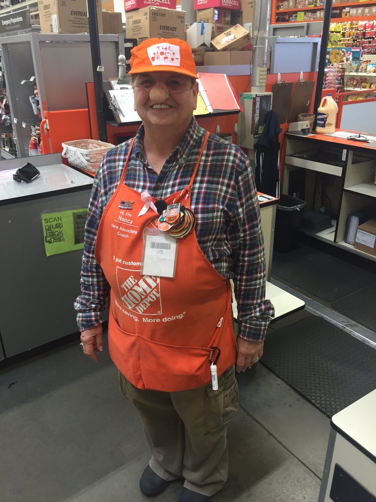 RonParvisHD's tweet photo. 3⃣6⃣5⃣0⃣ Nancy our winner for the Homer D Poe look-a-like contest. District 1⃣1⃣8⃣ better watch out! #HomersTwin 👻👍🏻 https://t.co/JsHZ33GcSu