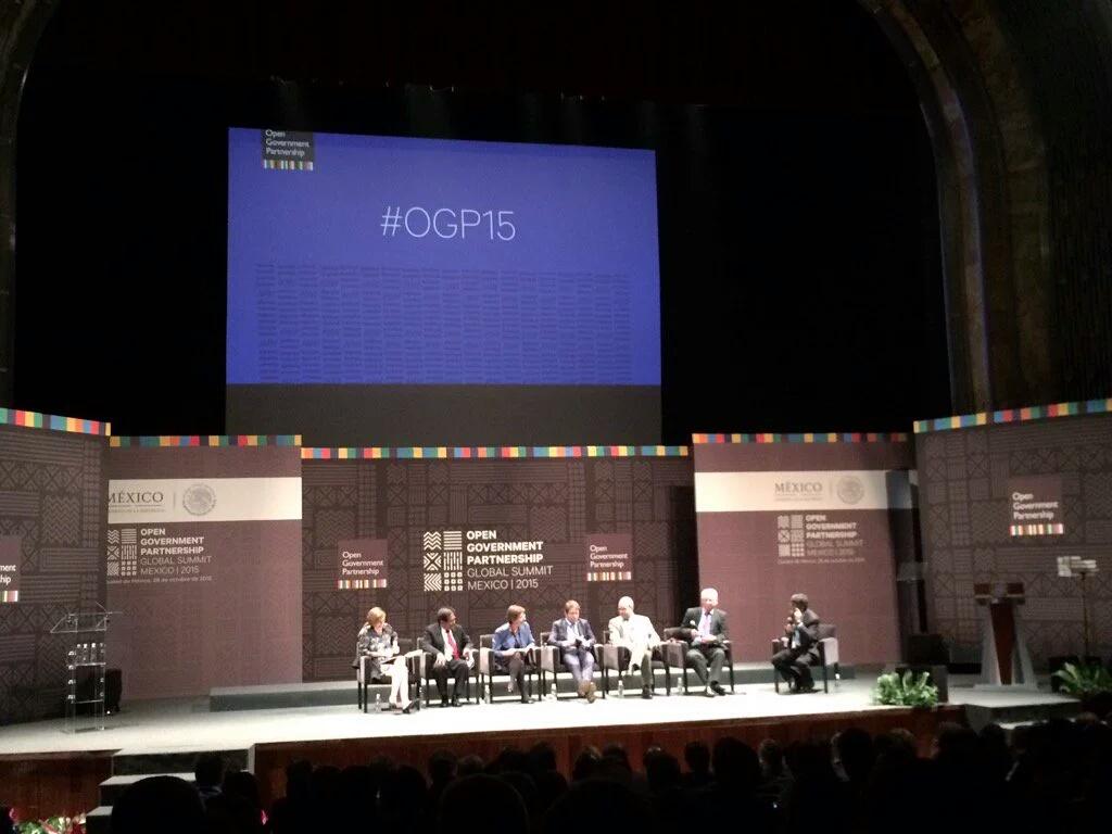 openstreetmapmx's tweet image. Kick off de #OGP15 #OpenStreetMap comienza el #MappingRevolution