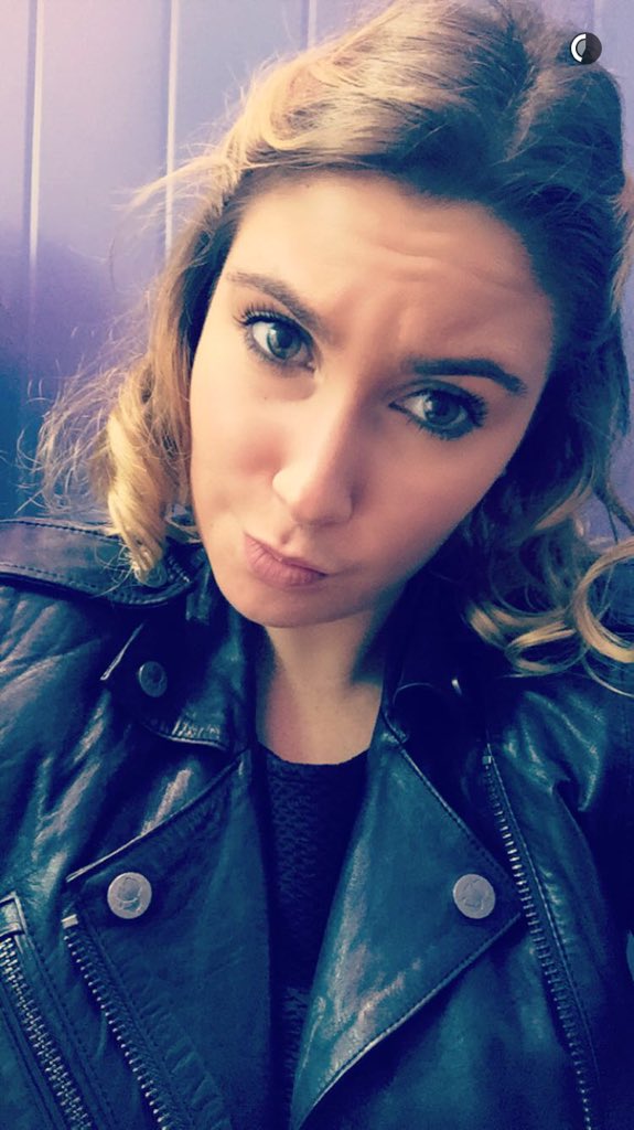 7lexmc's tweet photo. beautiful sweet love 💕 @IlonaCouhier #monam https://t.co/aktFB0HstF