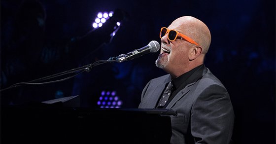 billyjoel's tweet image. Billy to sing National Anthem at Game 3 of #WorldSeries this Friday, October 30! billyjoel.com/news/billy-joe…