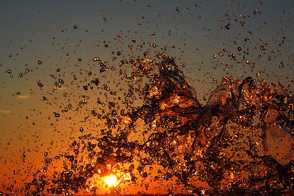 BaezaN81's tweet photo. New artwork for sale! - "Sakakawea Splash" - https://t.co/YRb7xR6TGi @fineartamerica https://t.co/K2LTOeIZe2