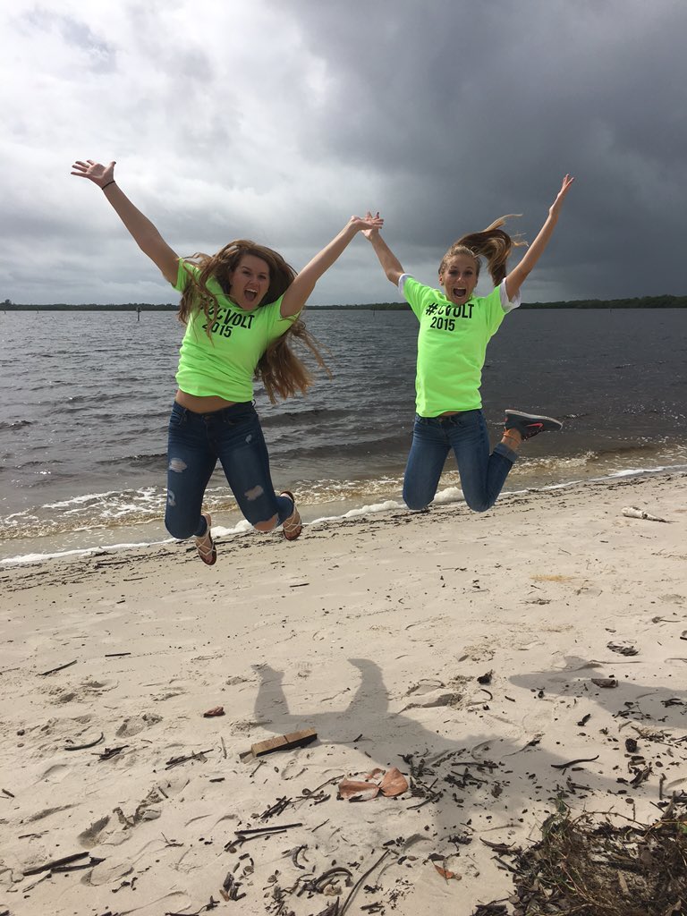 Hannaimess's tweet photo. #CCVOLT @ccvolt @alexis_lynn222 https://t.co/MItdh9pcio