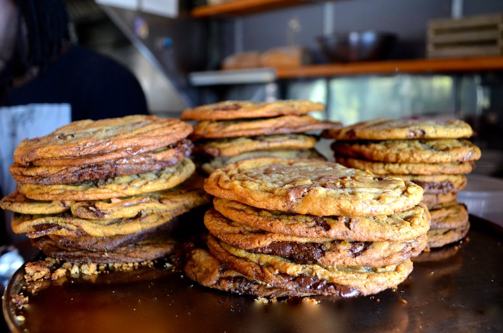 ATLPLUMBINGDC's tweet photo. Today is National Chocolate Day and that means… stack up those chocolate chip cookies at @BlindDogCafe. The BEST. https://t.co/JZV3OBdiHN