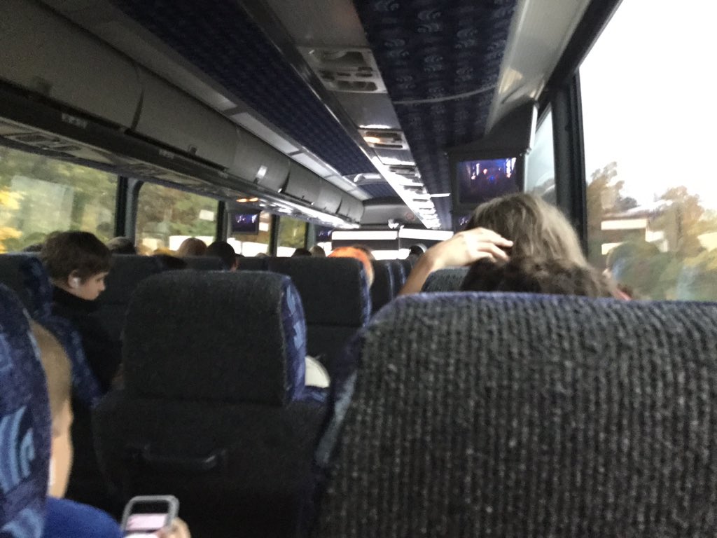 YoungMrNancy's tweet photo. Almost 1 1/2 hours left till I get to DC!!!! https://t.co/onyPotyM20