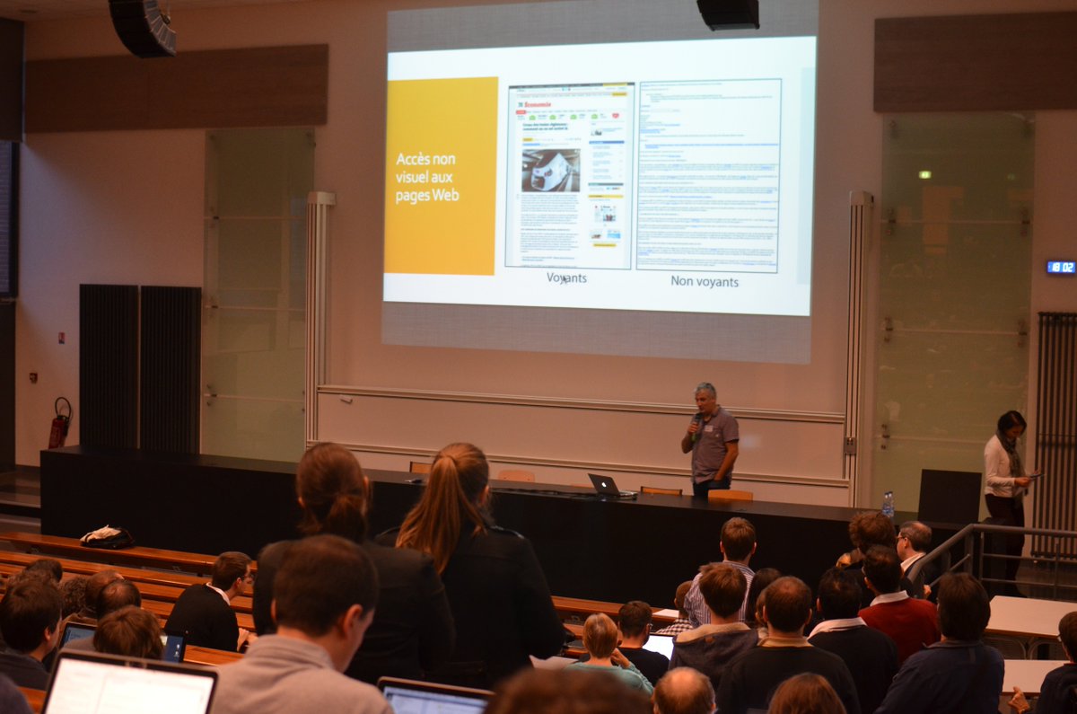 IHM_15's tweet photo. C'est parti pour les présentations éclairs des TeC et démonstrations #IHM2015 https://t.co/yGc3xJOR5F