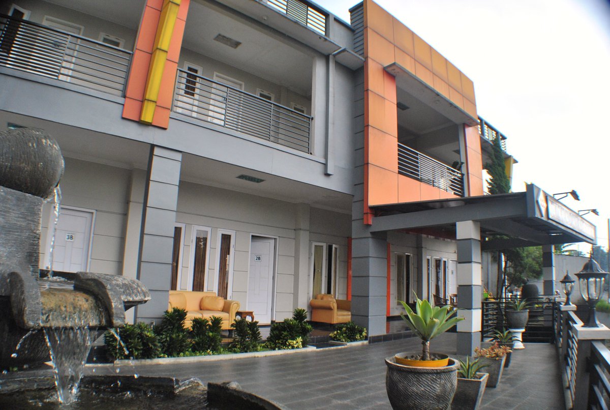 Hotel Arwana Safari At Grandarwana Twitter - 