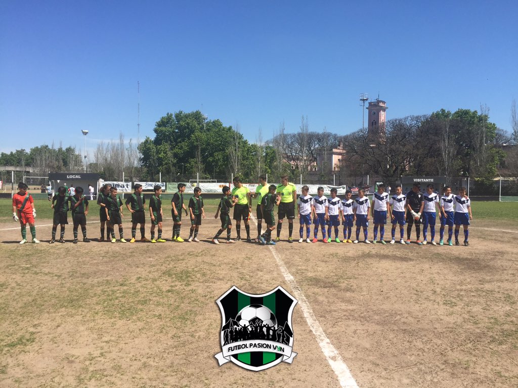 AVProduccionesA's tweet photo. #InfantilesAfa #Cat04 ya se juega #NuevaChicago vs #Velez. https://t.co/EktH5jDzpI