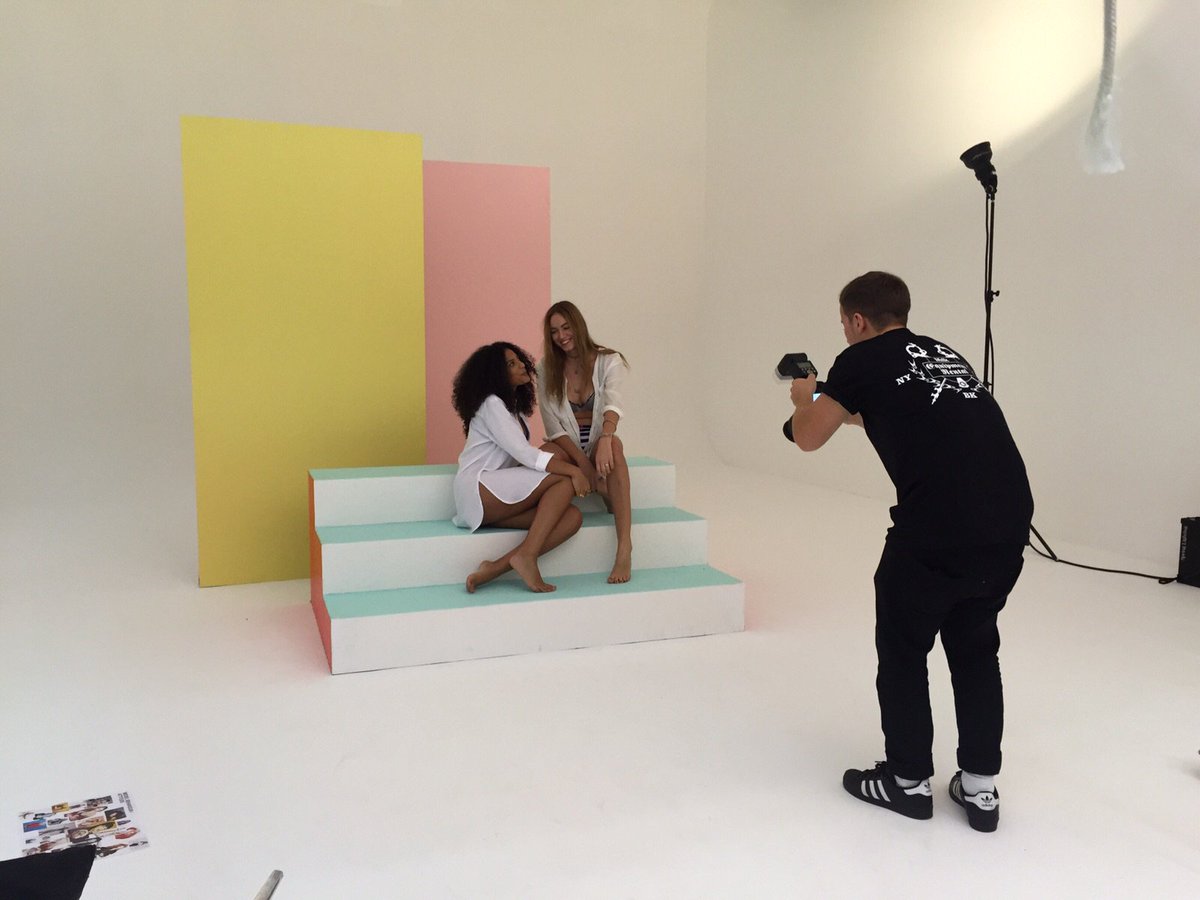 ehupLOVE's tweet photo. On set for the @SimplyBeUK 'This Is Me' shoot. Expect babes, braids & balloons! #simplybereal #storieswelltold https://t.co/a4ca7OJv9B