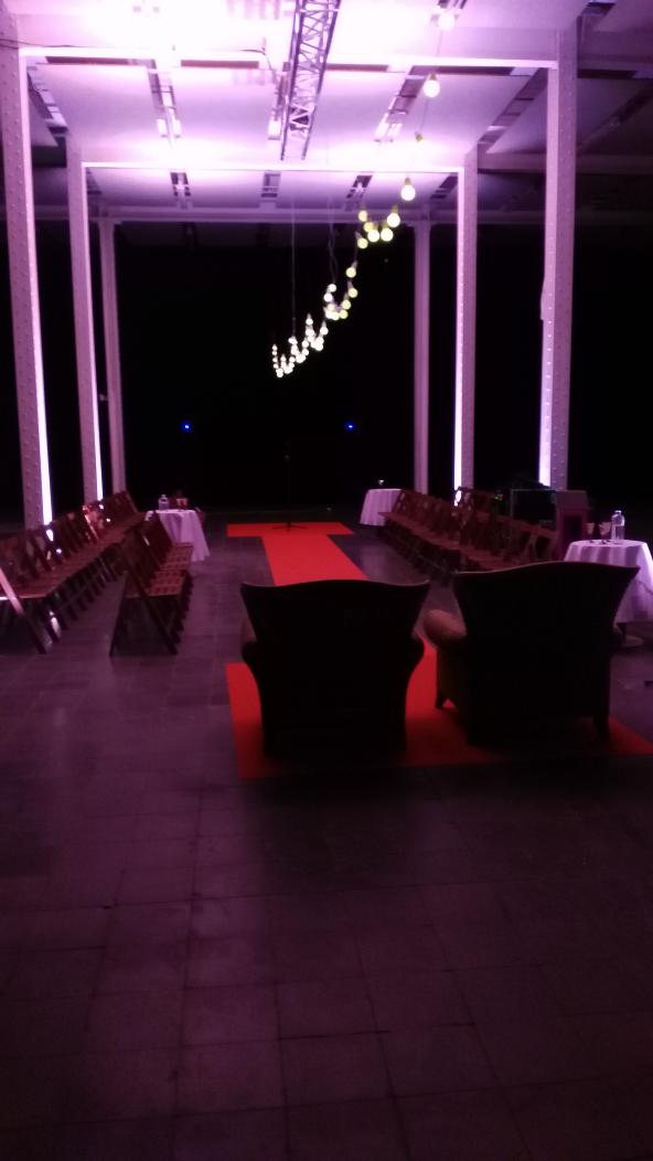 xarxaXAS's tweet photo. Tot a punt per #HamletParty de @jardidesolat, projecte de la #xarxaXAS. A les 19h, funció a @FabraiCoats ! https://t.co/OwFGLgcApR