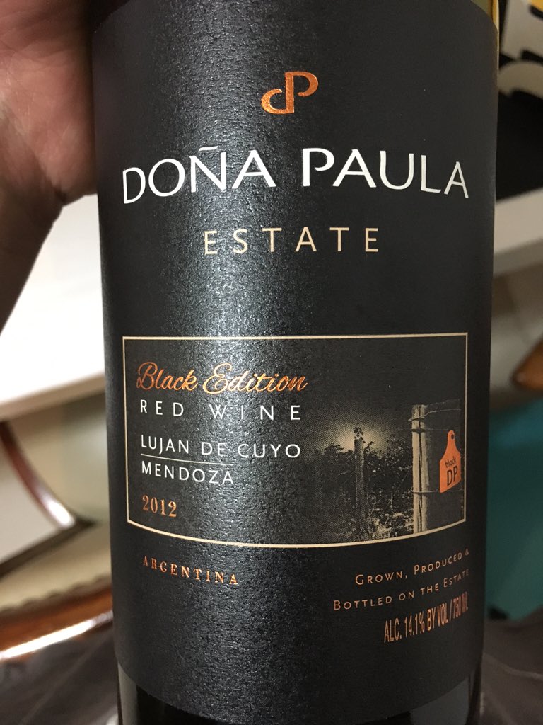 ofertasvinocom's tweet photo. Disfrutando el #WineWednesday con una joya de @DonaPaulaWines https://t.co/qGC915wSjk