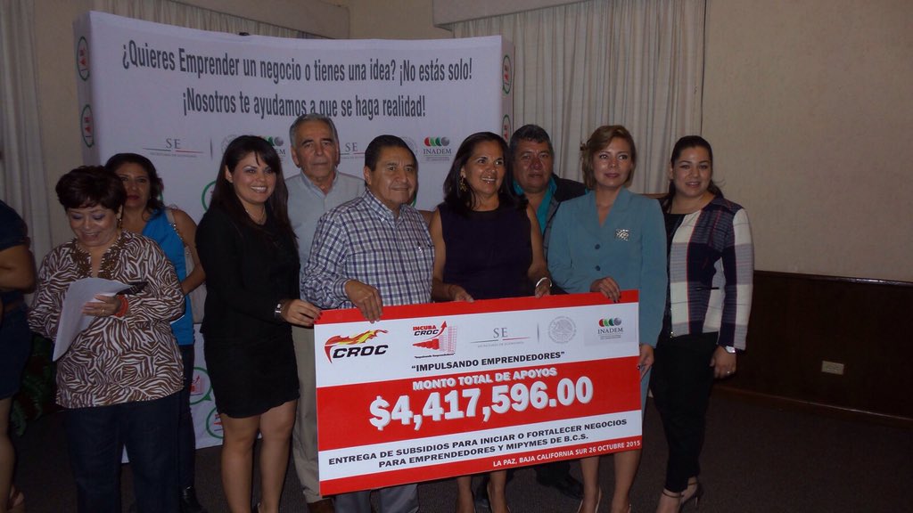CROC_Nacional's tweet photo. Entregamos en #BCS $4,417,596 pesos por medio de #IncubaCROC gestionados por el Senador @IsaiasSiCumple https://t.co/T9AcByxhRe
