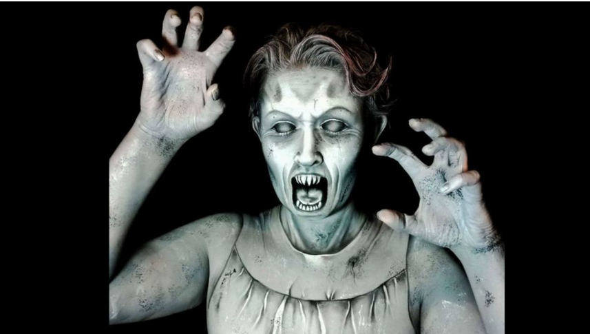 CNNEE's tweet photo. [FOTOS] El maquillaje de esta británica para Halloween te dejará 'muerto' del miedo 
https://t.co/Tm6Xij26cm https://t.co/A9EwLWvK5l