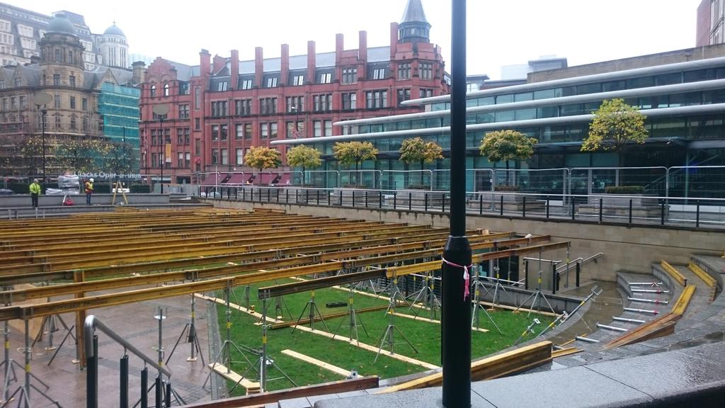 futureartists's tweet photo. @futureartists is building an ice rink in #manchester for @GNWarehouse day 2 @ILoveMCR @CityLifeManc https://t.co/bw64s5pjEL