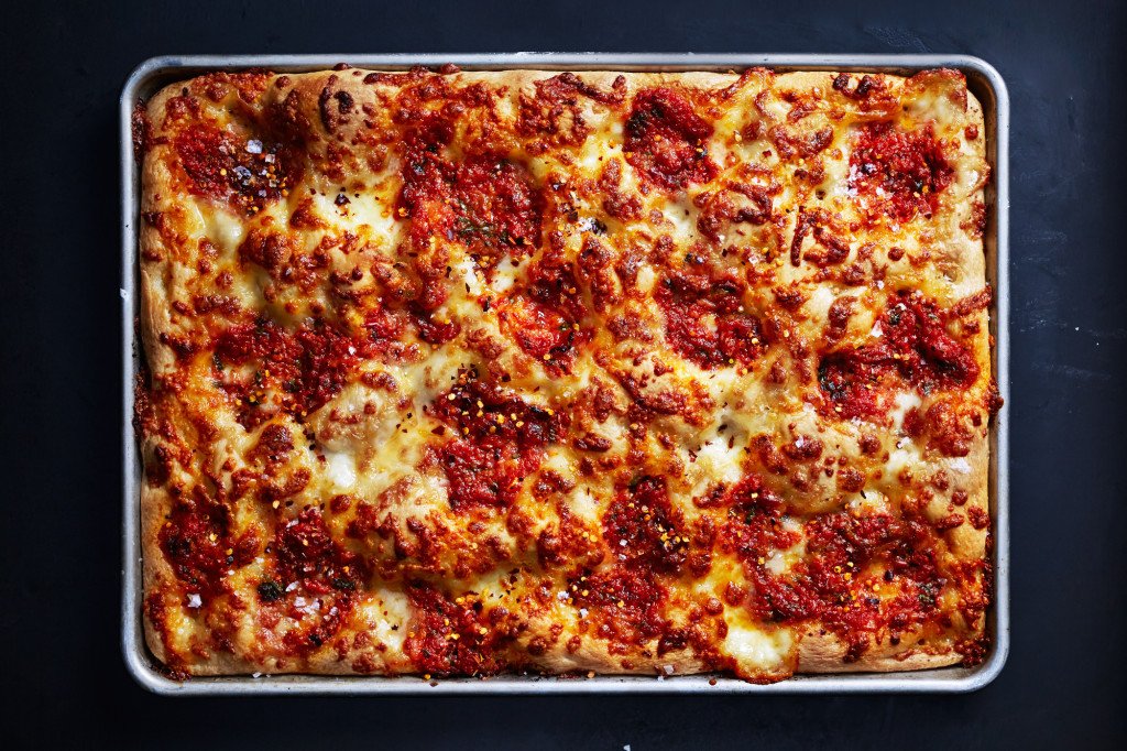 bonappetit's tweet photo. Frozen pizza can be amazing… or at least, not bad https://t.co/gWGHlE7HB6 https://t.co/BTU0Tl3gZX