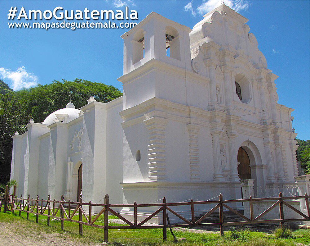 mapasguatemala's tweet photo. Templo Colonial a la orilla de la carretera en la aldea Santa Elena, Chiquimula. #AmoGuatemala #Guatemala #MeGusta https://t.co/62pDROmxjY