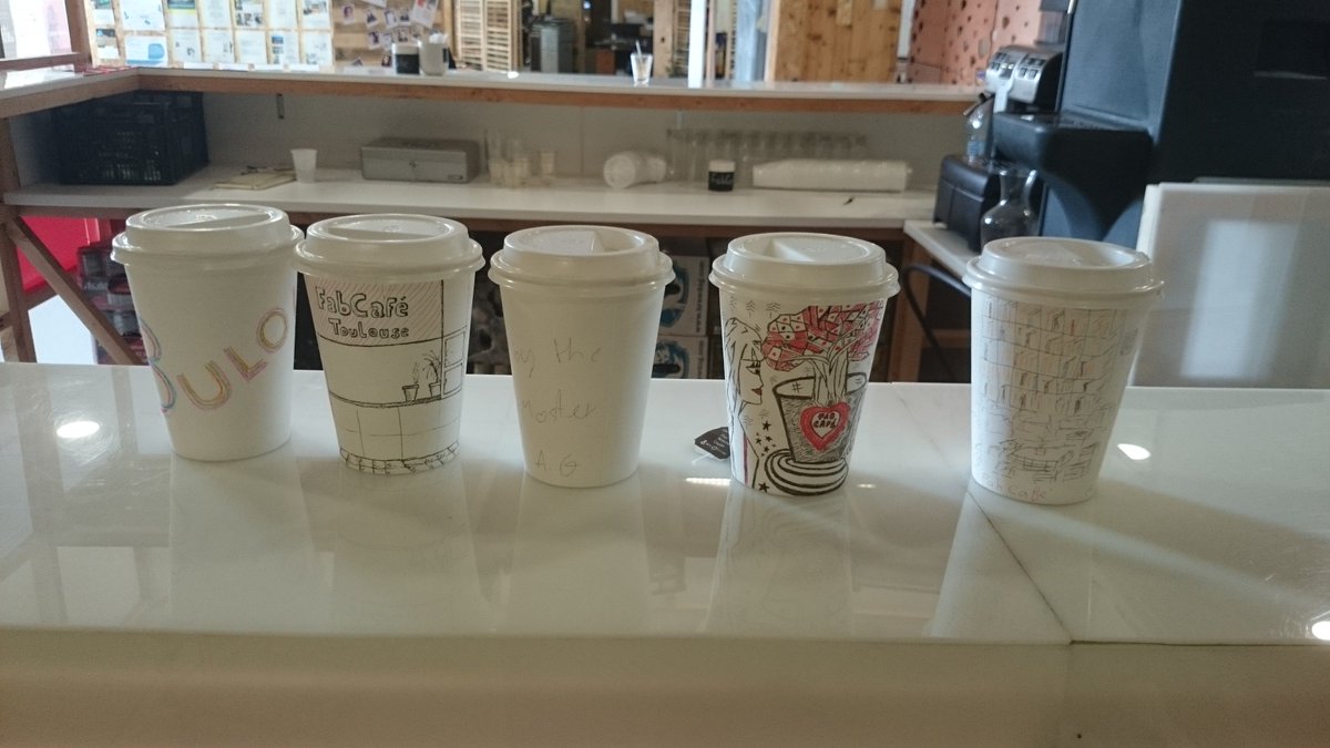 FabCafeToulouse's tweet photo. Exprimer vos idées sur les gobelets en carton. Drawing to go avec votre FabCafe Toulouse. https://t.co/iAjoF1sd9o