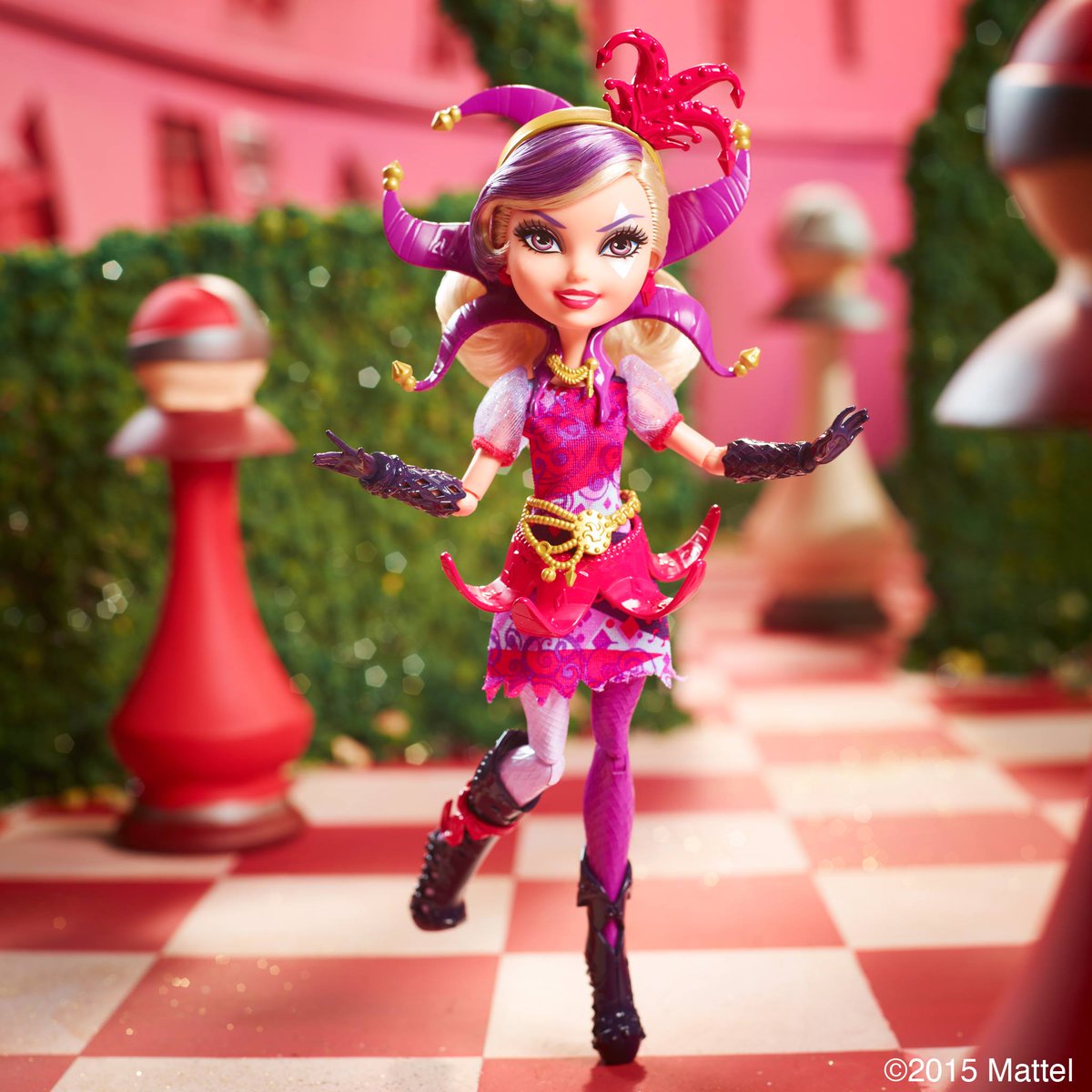 I may hail from a line of jokesters, but I'm no fool. I'm the riddle-tastic Courtly Jester!