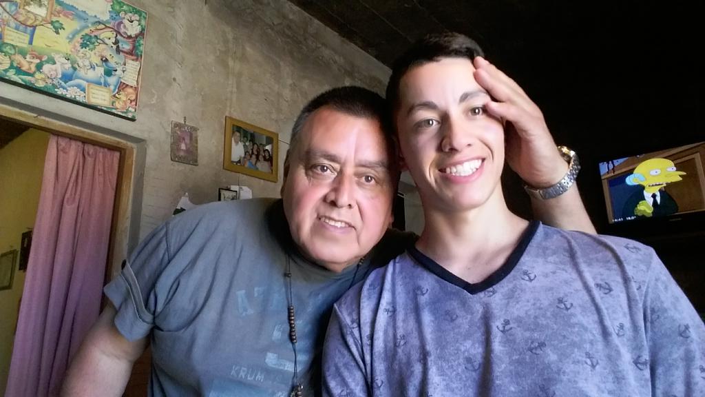 AlanJara19's tweet photo. #ConElTio #DiaDeLaMadre https://t.co/v2DFEp0GWJ