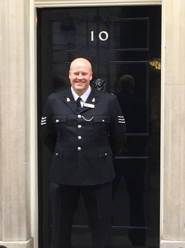 **WELL DONE SERGEANT DAVIS** Sgt Chris Davis attended the Police Bravery awards in London last night. #policebravery