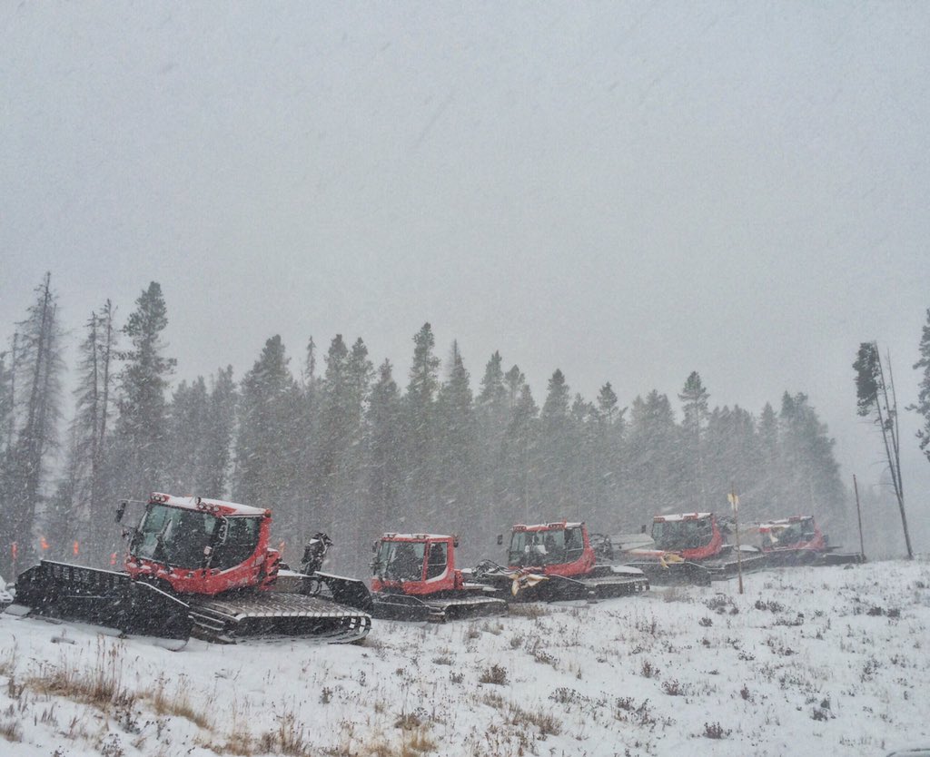 breckenridgemtn's tweet photo. Last night's storm led to some good accumulation this morning. Who's ready to get the season started? #BreckSnow https://t.co/7fXHfJdWcN