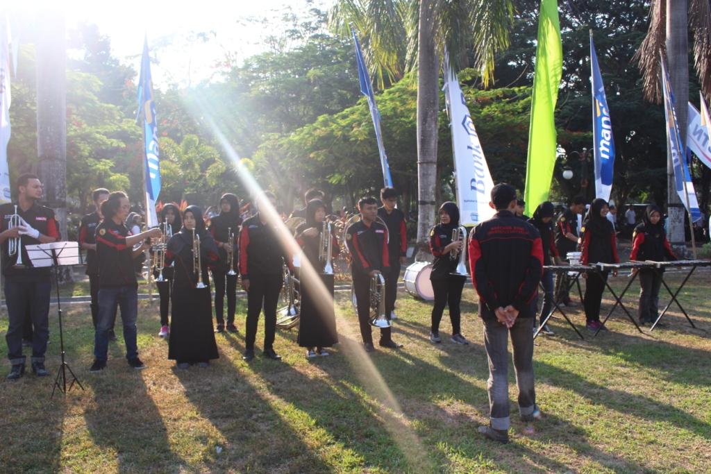 MB_Unram's tweet photo. Upacara SUMPAH PEMUDA 28 Oktober 2015.. Showtime yang lumayan santai,, :-D https://t.co/vFvtdG0oEV
