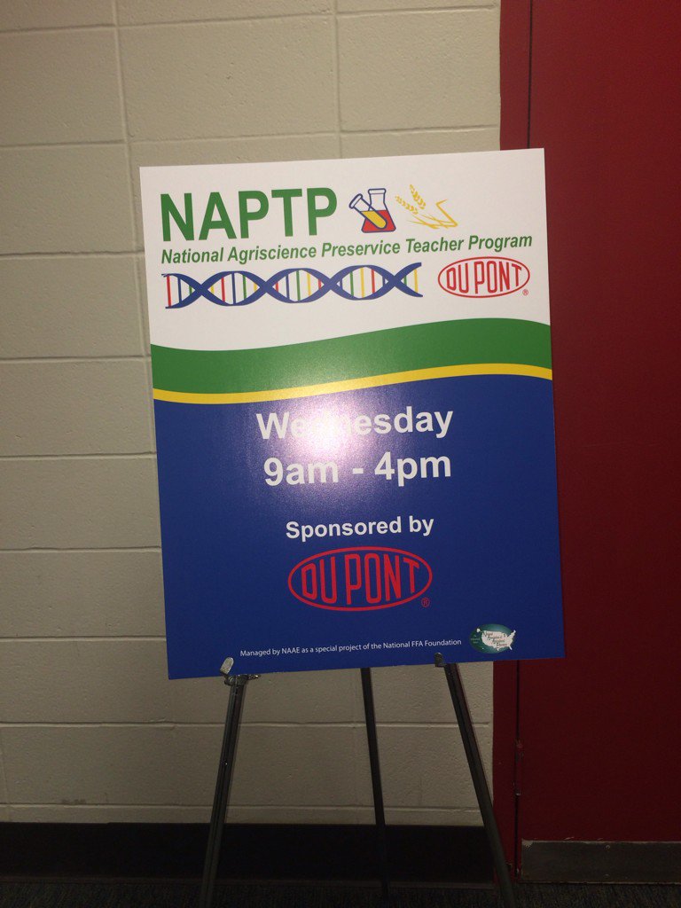 pj_Simon's tweet photo. It's Hands-on,Inquiry time. National Agriscience Preservice Teacher Program for #AmplifyFFA #ffatw15 @DuPont_News https://t.co/9CFFbGmWnR